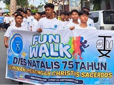 Ribuan Peserta Ikuti Fun Walk dan Golf Yubileum 75 Tahun Seminari Menengah Christus Sacerdos