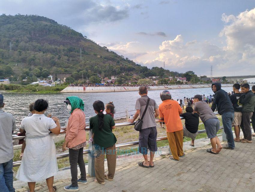 Dua Orang Wisatawan Lokal Tenggelam di Danau Toba