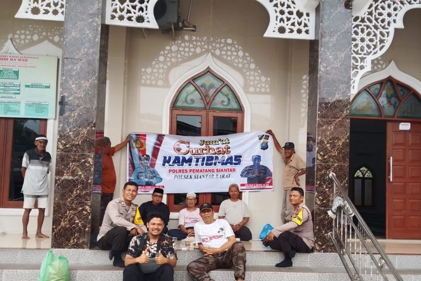 Polsek Siantar Barat Jumat Curhat di Masjid Al Jihat, Sampaikan Pesan Kamtibmas
