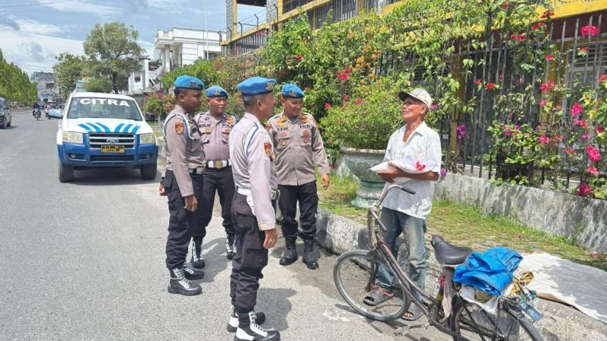 Wujud Kepedulian Polri Kepada Masyarakat, Sipropam Polres Tanjungbalai Gelar Baksos