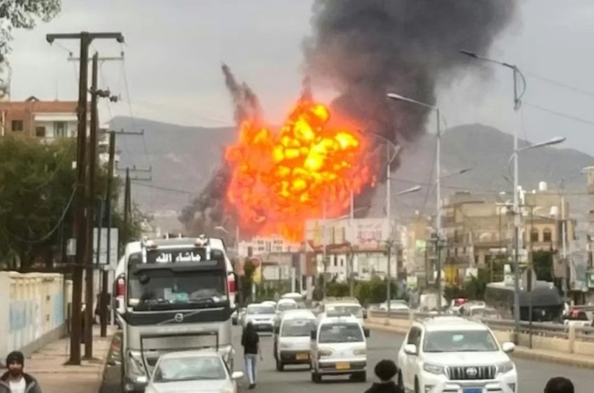 Israel Bom Markas Houthi di Yaman, 35 Tewas 118 Terluka