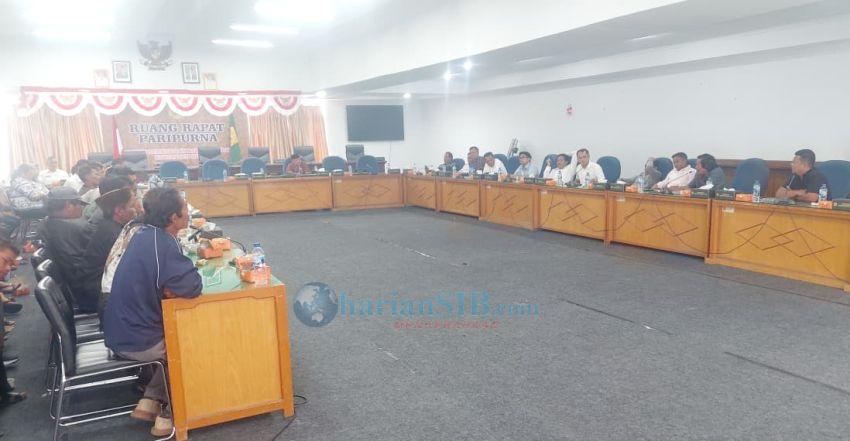 DPRD Dairi Gelar RDP Aspirasi Masyarakat Pendukung Perusahaan Perkebunan Kopi