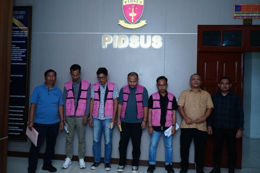 Kejati Sumut Kembali Tahan 4 Tersangka Dugaan Korupsi Pembangunan Jalan di Batubara