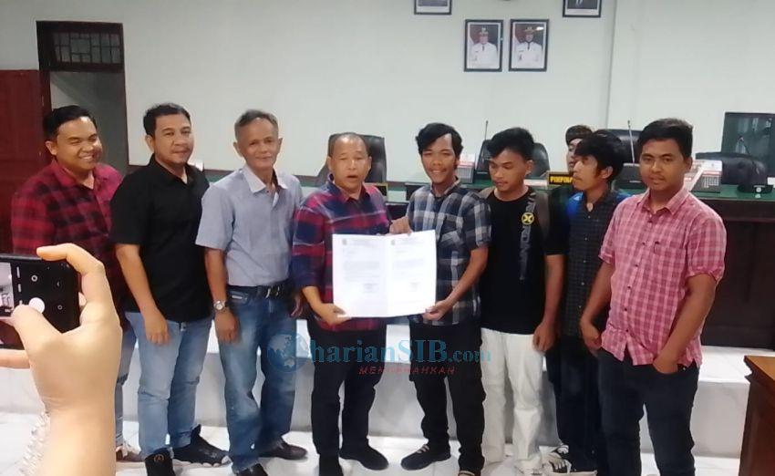 Respons Tuntutan Mahasiswa, DPRD Pematangsiantar Siap Teruskan Aspirasi ke Senayan