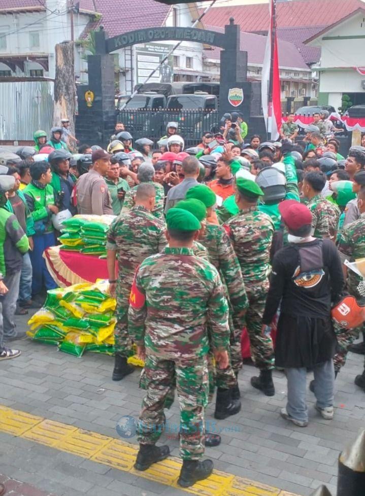 Beras SPHP Bulog Sumut Laris Manis, Terjual 415 Ton dalam 5 Hari