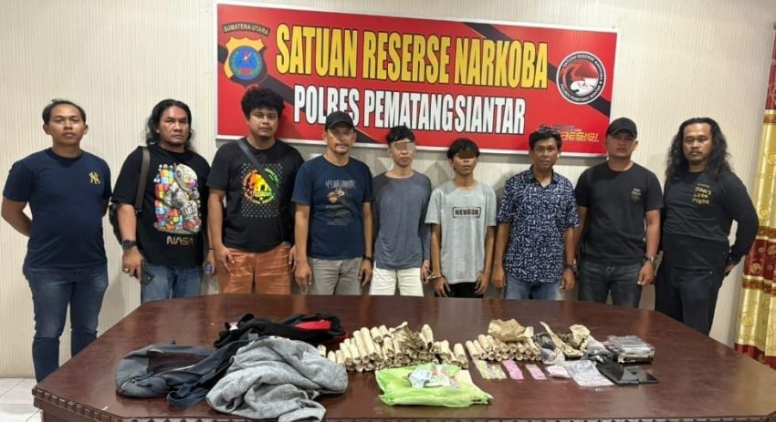 Sinergitas TNI-Polri Gagalkan Peredaran Ganja 1,06 Kg dan 30 Butir Ekstasi
