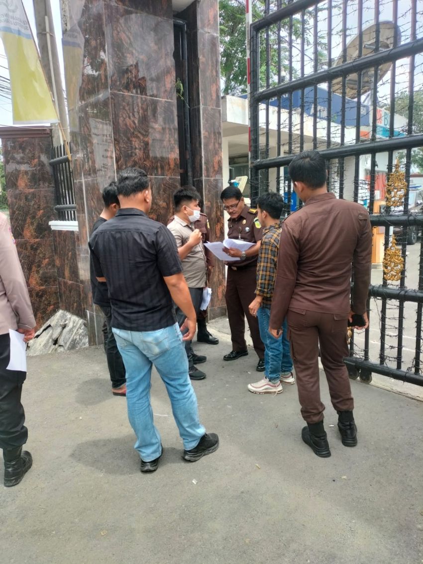 Demo di Kejati Sumut, Soroti Kasus Smartboard Langkat dan Dugaan Pungli di Kemenag