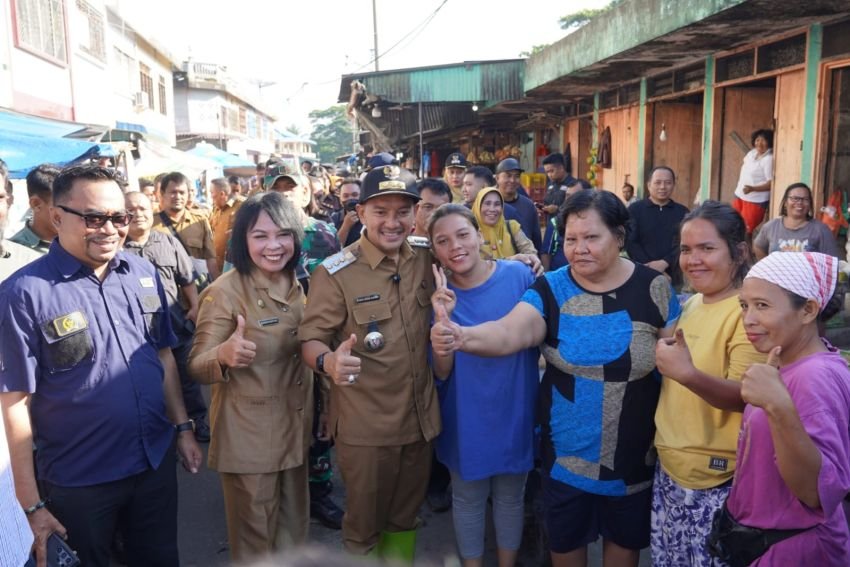 Kunjungi Pasar Inpres, Wali Kota Tebingtinggi Yakinkan Pedagang Tidak Digusur