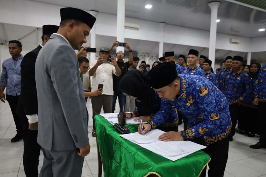 247 PPPK Pemko Tanjungbalai Dilantik, Wali Kota: Jadilah ASN BerAKHLAK