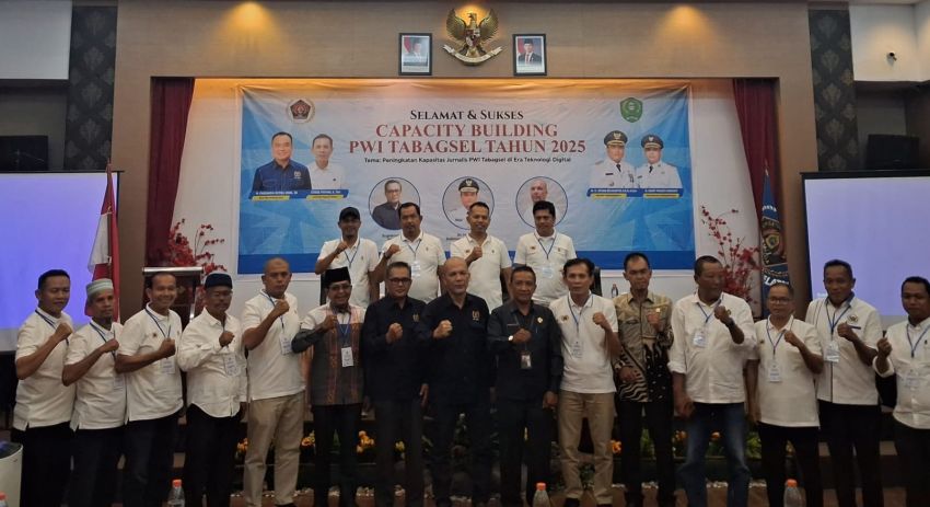 Wali Kota Padangsidimpuan : Capacity Building PWl Tabagsel Tingkatkan Profesinal Jurnalis