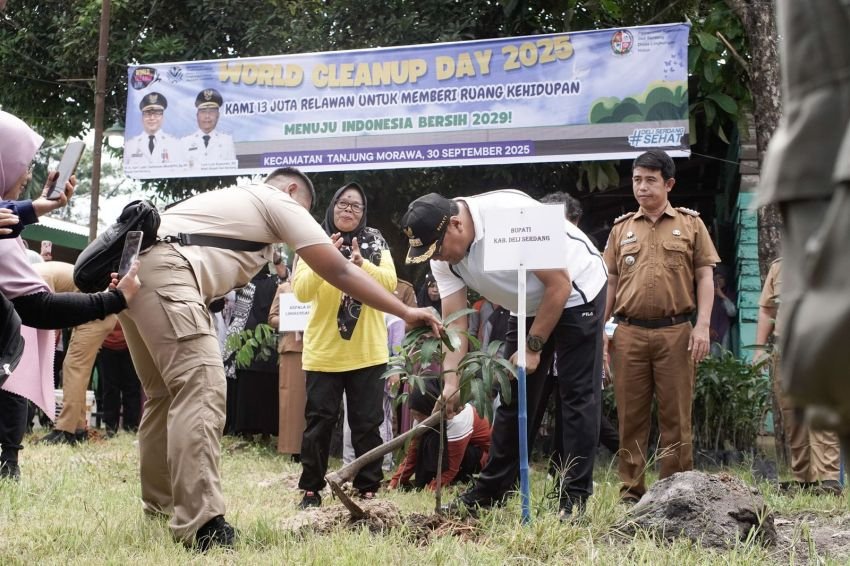 Jalan Industri di Tanjungmorawa Tiga Bulan Lalu Kumuh Dipenuhi Sampah, Kini Bersih