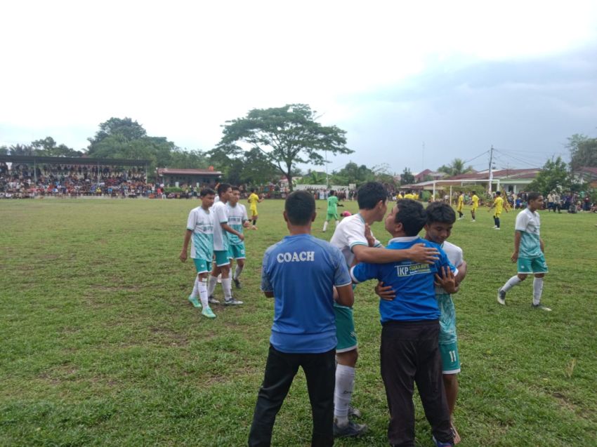 Kalahkan Seminari Melalui Drama Adu Penalti 3-2, SMA Bintang Timur Melaju ke Final Piala Walikota
