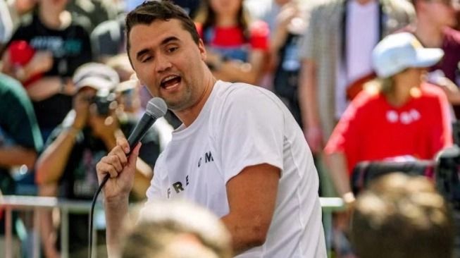 Politisi AS Charlie Kirk Anak Emas Trump, Tewas Ditembak