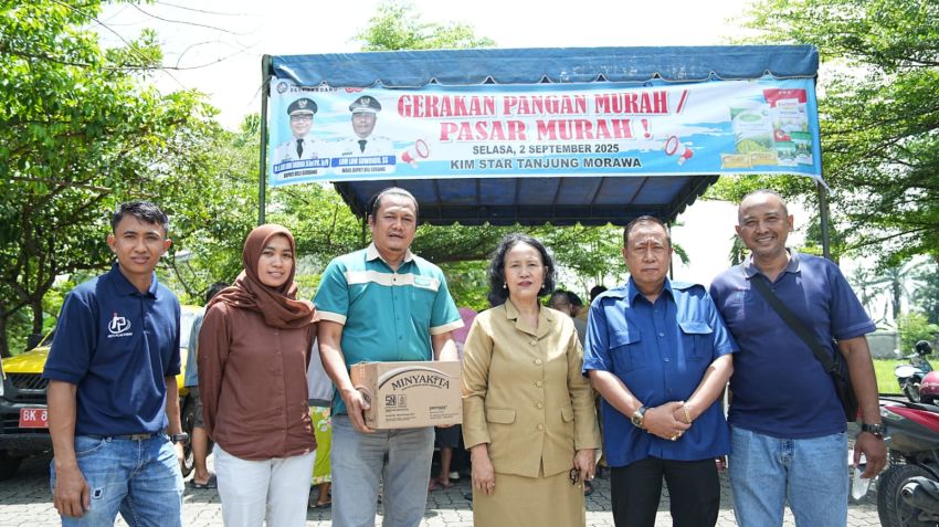 Karyawan di KIM Star Berterimakasih ke Bupati Deliserdang Selenggarakan Pasar Murah
