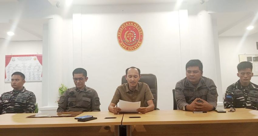 Kejari Nisel Lakukan Pengembangan Fakta Persidangan, Mantan Kadis PUPR Nisel Ditetapkan Tersangka Korupsi