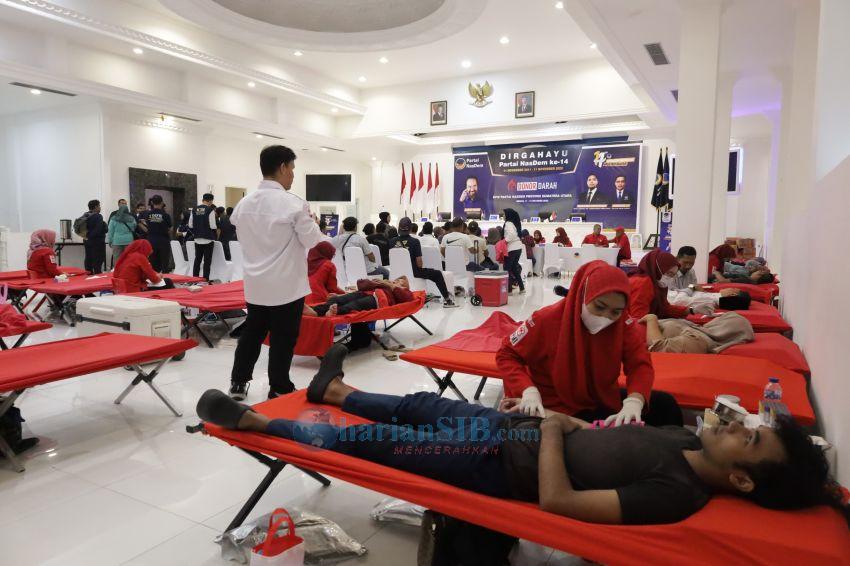 Menyambut HUT ke 14 Tahun Partai NasDem Sumut Gelar Donor Darah