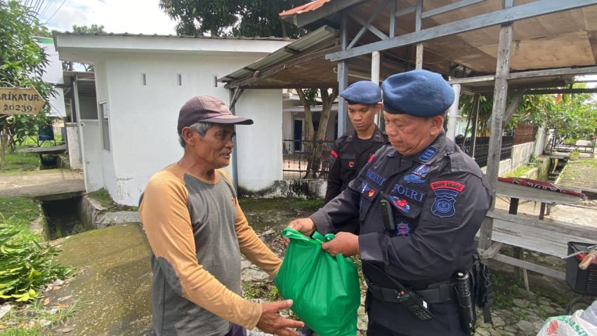 Sambut HUT ke-80 Brimob Polda Sumut Tebar Kebaikan