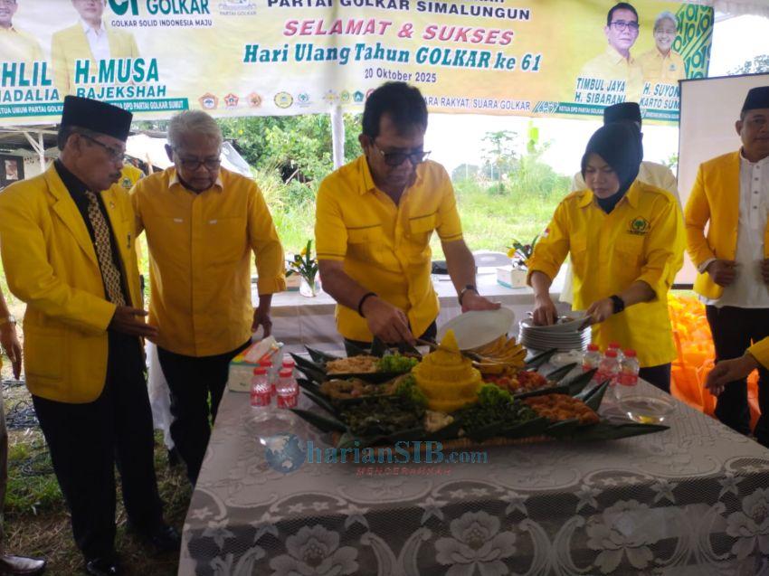 Ketua DPD Partai Golkar Simalungun Potong Tumpeng HUT ke-61, Rayakan dengan Aksi Sosial dan Kebersamaan