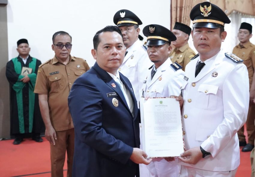 Bupati Lantik 53 Pejabat, Tiga Camat di Palas Akhirnya Definitif