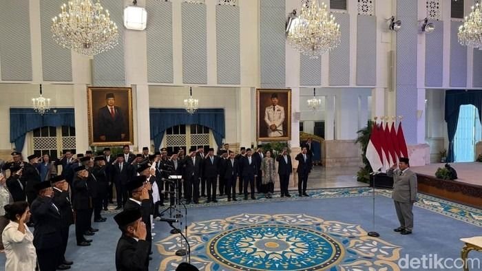 Presiden Prabowo Lantik 25 Pejabat dan 10 Duta Besar, Ini Daftar Lengkapnya