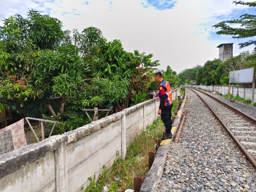 KAI Divre I Sumut Buru Pelaku Pelemparan KA di Asahan, Asisten Masinis Terluka