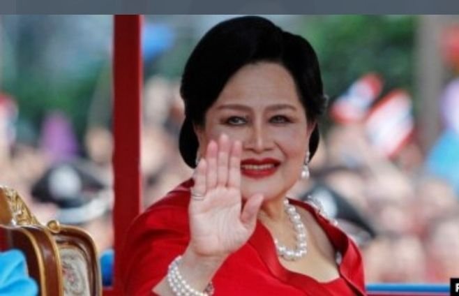 Thailand Berduka, Ibu Suri Sirikit Sosok Ibu Bangsa, Tutup Usia di 93 Tahun