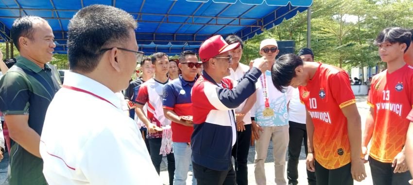 Tutup PORKAB Nias 2025, Bupati : Kobarkan Semangat Sportivitas dan Persaudaraan