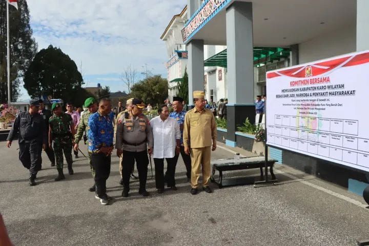 Memperingati Hari Sumpah Pemuda ke-97, Forkopimda Karo Tandatangani Komitmen Bersama Wujudkan Bebas Judi dan Narkoba