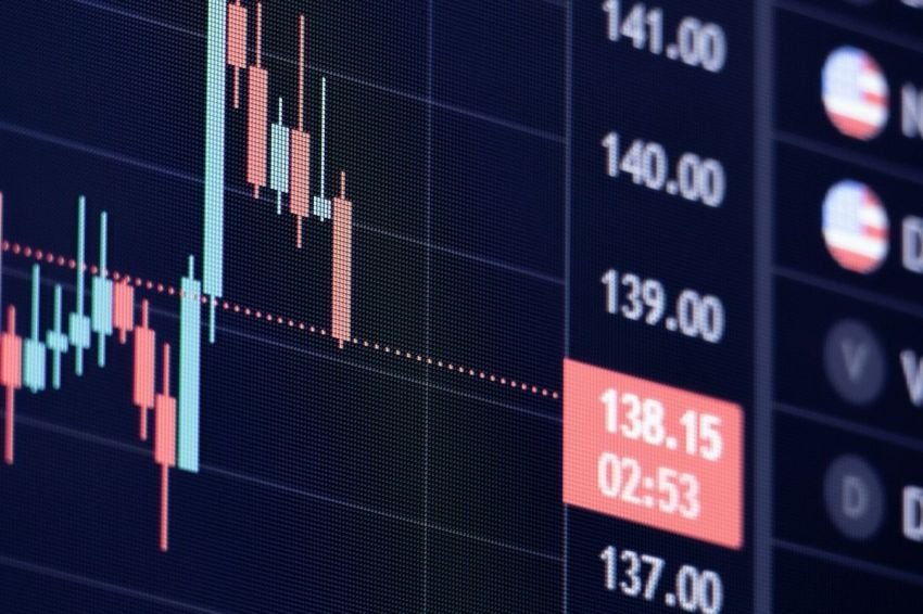IHSG dan Rupiah Kompak Menguat, Harga Emas Naik