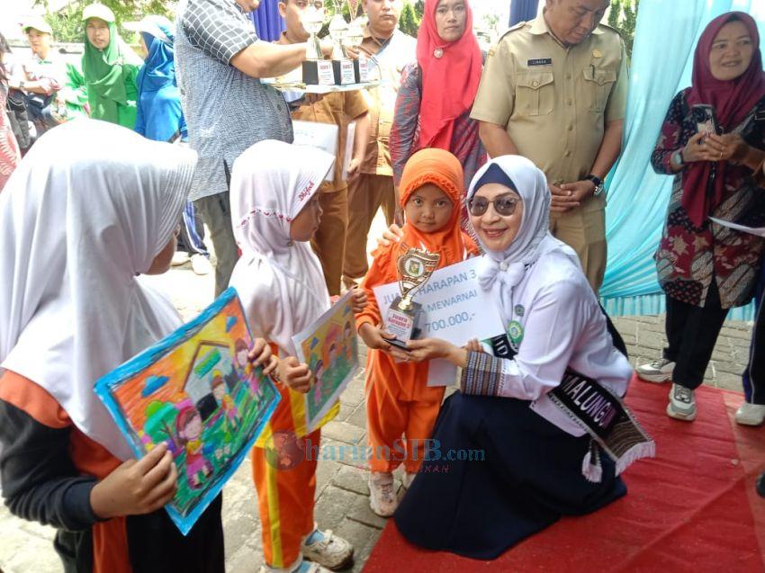 Bunda PAUD Simalungun Jadi Tim Juri Lomba kreativitas Anak Usia Dini