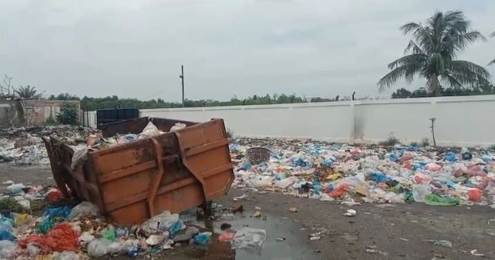Sampah Kerap Menumpuk di Pasar Modern Perdagangan Simalungun