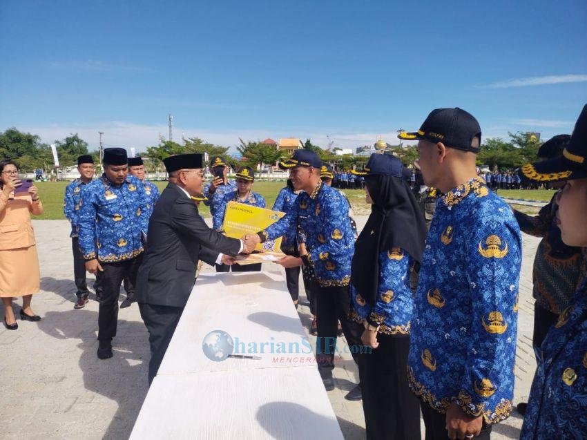 Bupati Simalungun Serahkan SK Pengangkatan kepada 920 PPPK Tahap II