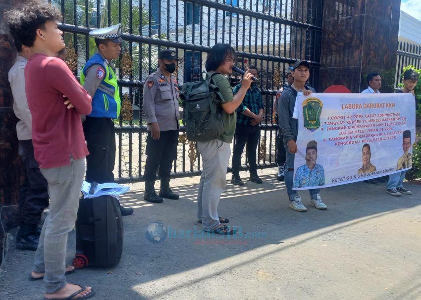 AMPD Sumut Demo di Kejatisu, Tuntut Pencopotan 42 SK PPPK Labura yang Cacat Administrasi