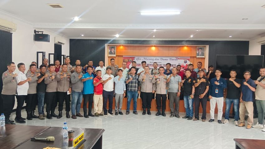Polres Sibolga dan Insan Pers Kompak Gelar Coffee Morning dan Donor Darah