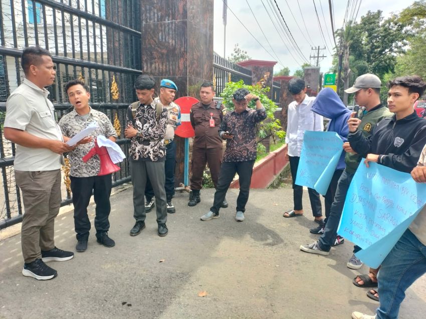Tiga Kelompok Demo di Kejati Sumut, Soroti Dugaan Penyimpangan Proyek dan Oknum Jaksa