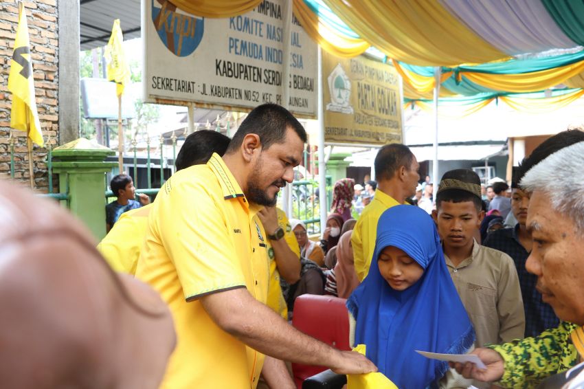 Peringati HUT ke-61, Partai Golkar Sergai Gelar Donor Darah dan Santunan Anak Yatim