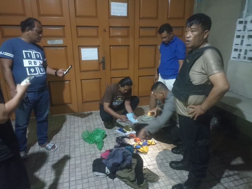Polsek Siantar Selatan Amankan Tas Mencurigakan di Depan Rumah Warga Jalan Gereja