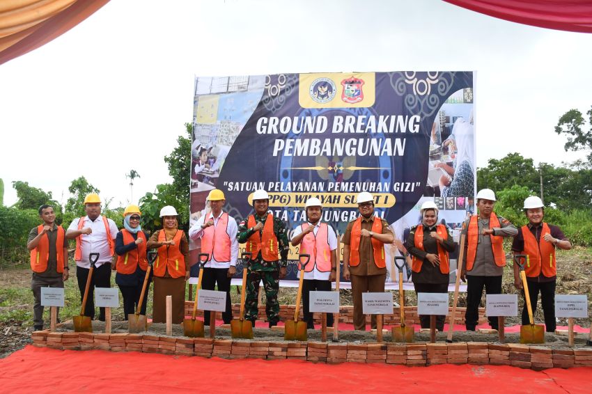 Wali Kota Tanjungbalai Letakkan Batu Pertama Pembangunan Dapur Gizi SPPG