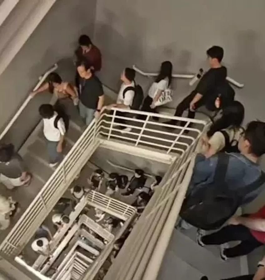 Listrik Padam di Malaysia, Pekerja Gedung 106 Lantai Harus Turun Menggunakan Tangga