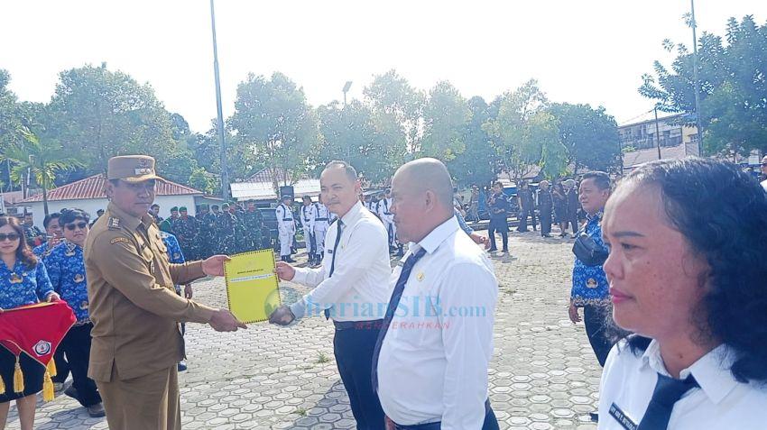 Wakil Bupati Nisel Bagikan SK 156 PPPK Formasi Tahun 2024