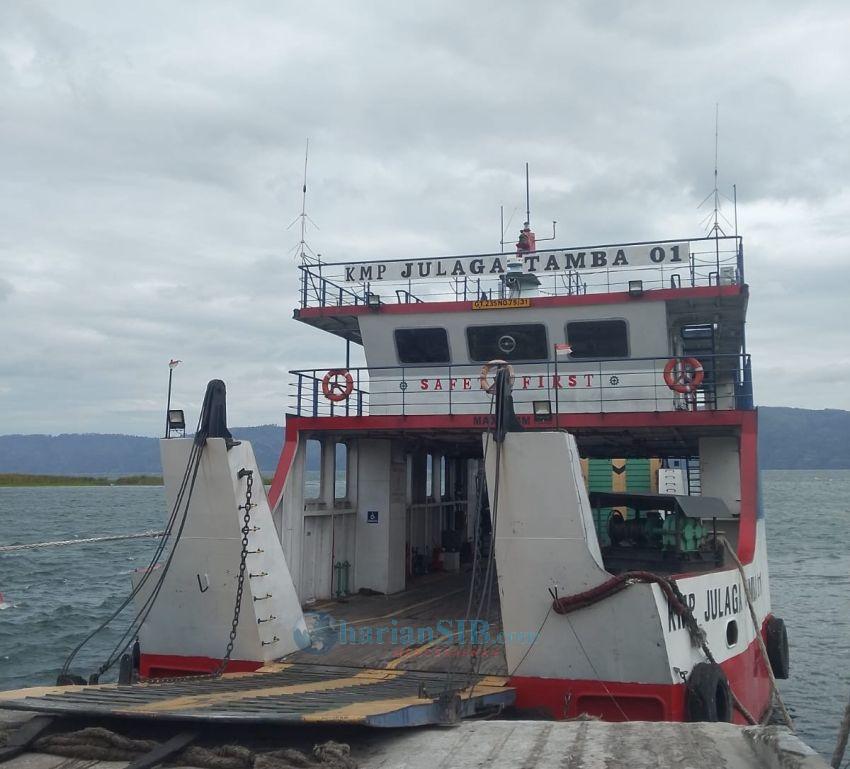 Kecepatan Angin Capai 20 Knot, Penyeberangan di Pelabuhan Tigaras-Simanindo Dihentikan