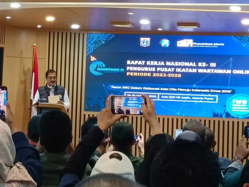 Agus Andrianto Tutup Rakernas III IWO, Ingatkan Wartawan Jaga Integritas di Era Digital