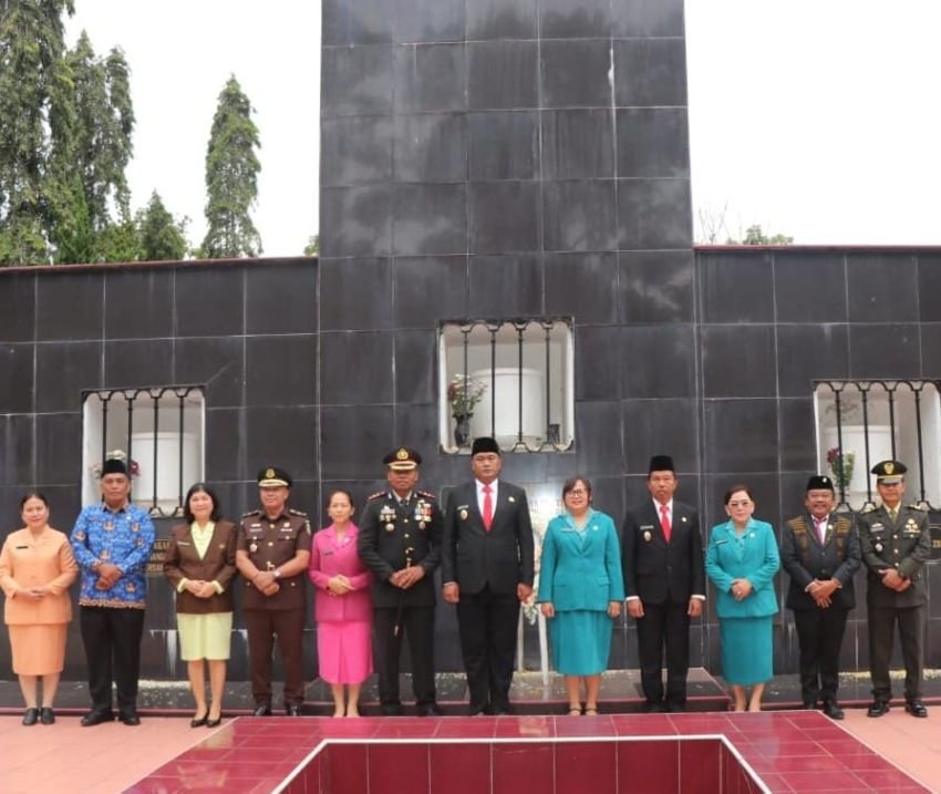Peringatan Hari Pahlawan Nasional Dilaksanakan Ziarah Nasional di Makam Raja Sisingamangaraja XII