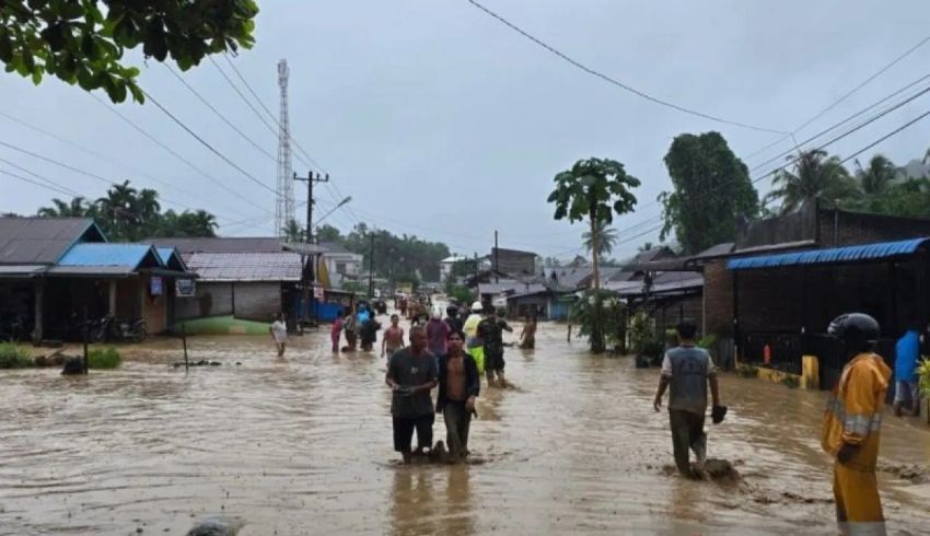 Korban Tewas Akibat Banjir dan Longsor di Sumut Mencapai 17 Orang, 58 Terluka