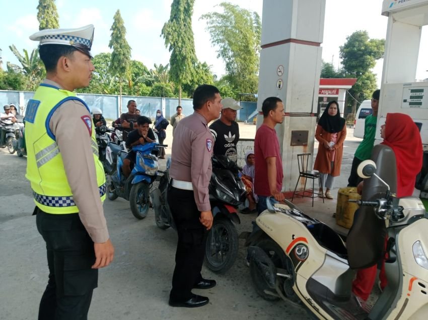 Cegah Antrean Panjang, Satlantas Patroli ke Sejumlah SPBU di Tanjungbalai