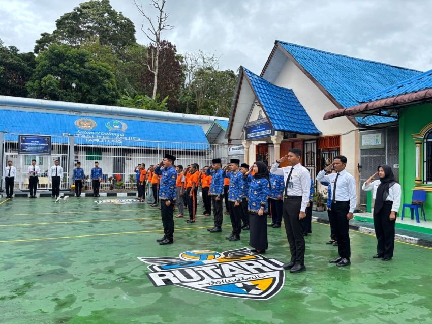 Kobarkan Semangat Kepahlawanan, Pegawai dan Warga Binaan Rutan Tarutung Laksanakan Upacara Hari Pahlawan