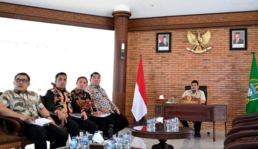 Perkuat Danau Toba sebagai Destinasi Super Prioritas, Bobby Nasution dan Luhut Matangkan Program 2026