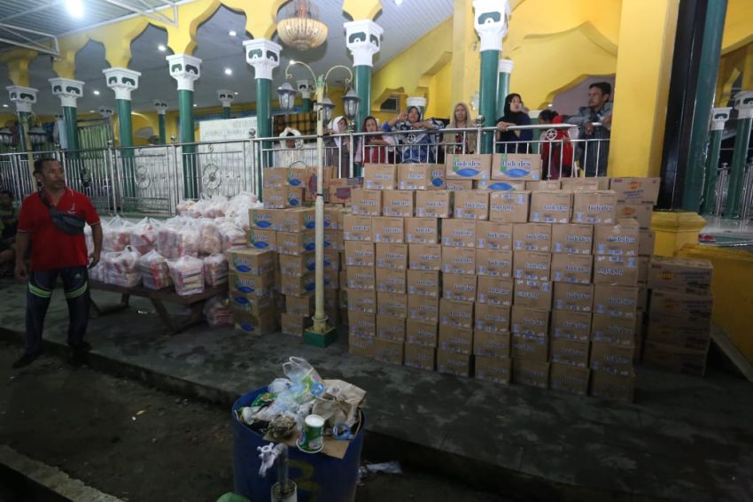 Polda Sumut Salurkan Bantuan Sembako untuk Korban Banjir di Stabat