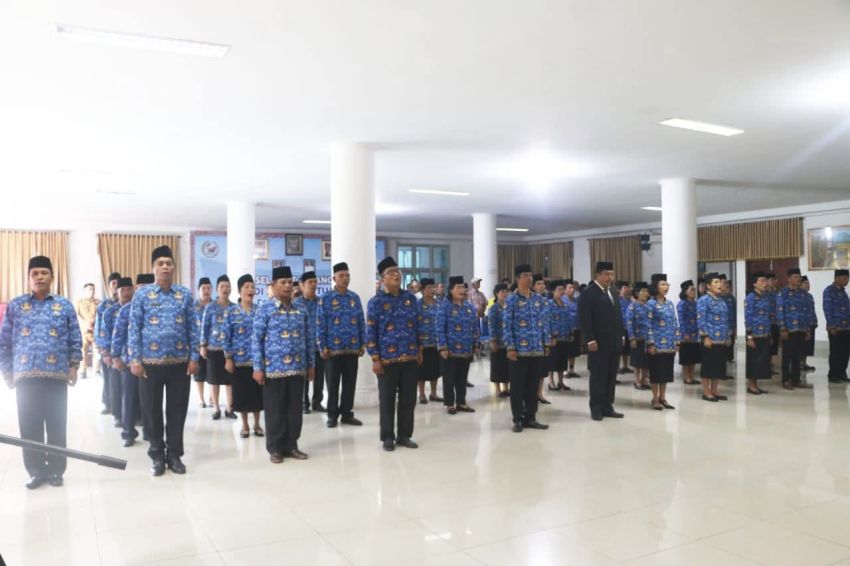 Bupati Taput Lantik 44 Kepsek dan Direktur PDAM Mual Natio