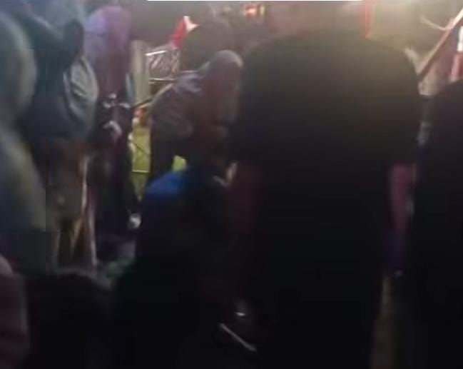 Tong Stand Pasar Malam Aeknabara di Perbaungan Labuhanbatu Ambruk, 3 Warga Terluka